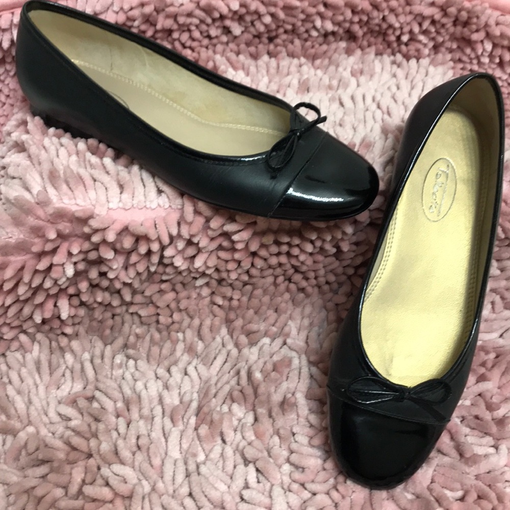 🥿 Talbot black patent cap toe ballet flats 🥿